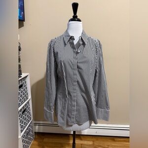 Express women’s slim portofino fitted cut button down shirt- new with tags.